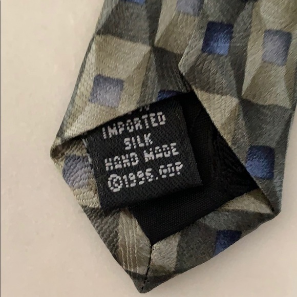 The Grateful Dead 100% Silk Neck Tie Hole - Picture 5 of 5